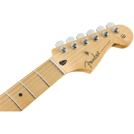 Fender Player Stratocaster | Polar White | Maple Neck | 3 Single-coil Alnico Pickups | 2 Point Tremolo