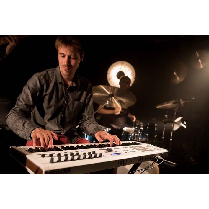 Arturia KeyLab MkII 61 | MIDI controller, 61 keys and comprehensive connectivity, included software, White