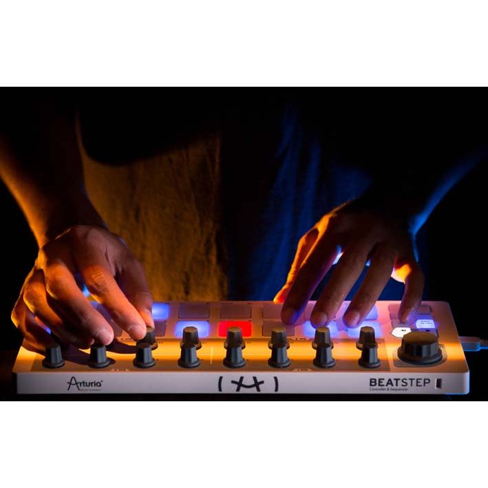 Arturia BeatStep | MIDI & CV controller with 16 step sequencer, presets, pads & encoders, with included software