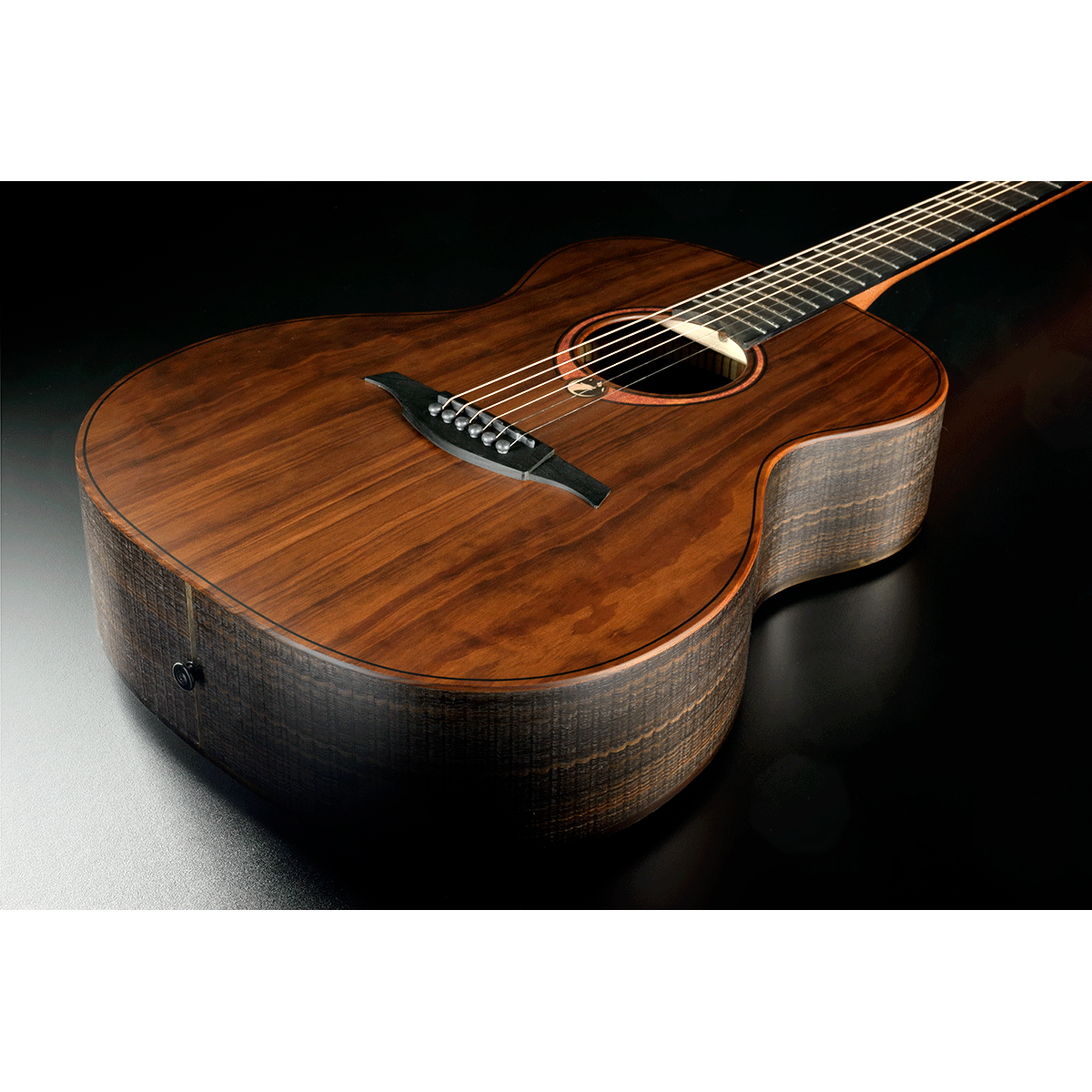 Auditorium Cutaway Electro Acoustic Guitar Sauvage by Lâg | Includes Case and Cable | GLA SAUVAGE-ACE