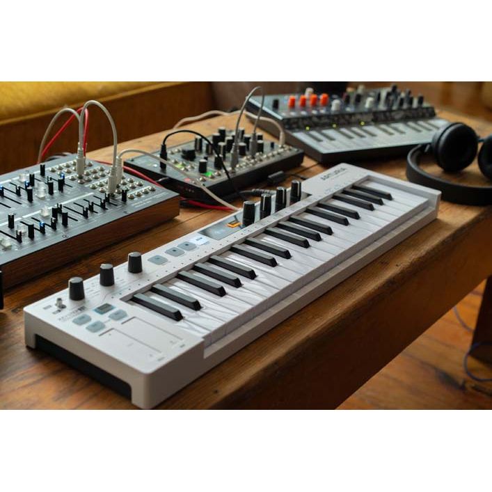 Arturia KeyStep 37 | 37-note controller, with included software