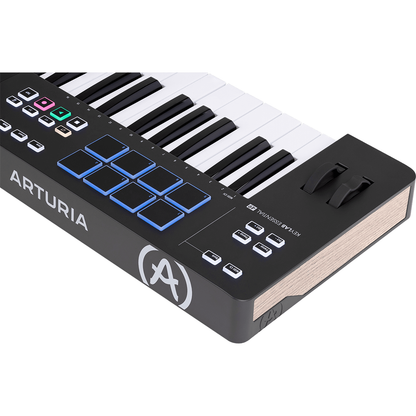 KeyLab Essential mk3 61 in Black by Arturia | Universal MIDI controller, Keyboard, with DAW functionality and software bundle | OAR ESSENTIAL3-61-BK