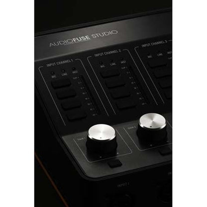 Arturia AudioFuse Studio | High quality audio interface with extreme flexibility and exclusive included software